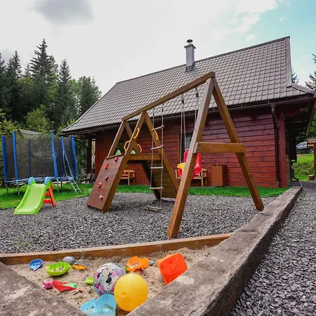 Drevenica U Kovacov * Nižná Boca